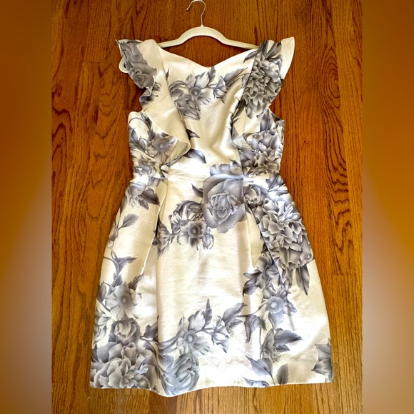 Zimmermann Dresses & Skirts - Zimmermann White and Gray Floral Mini Dress